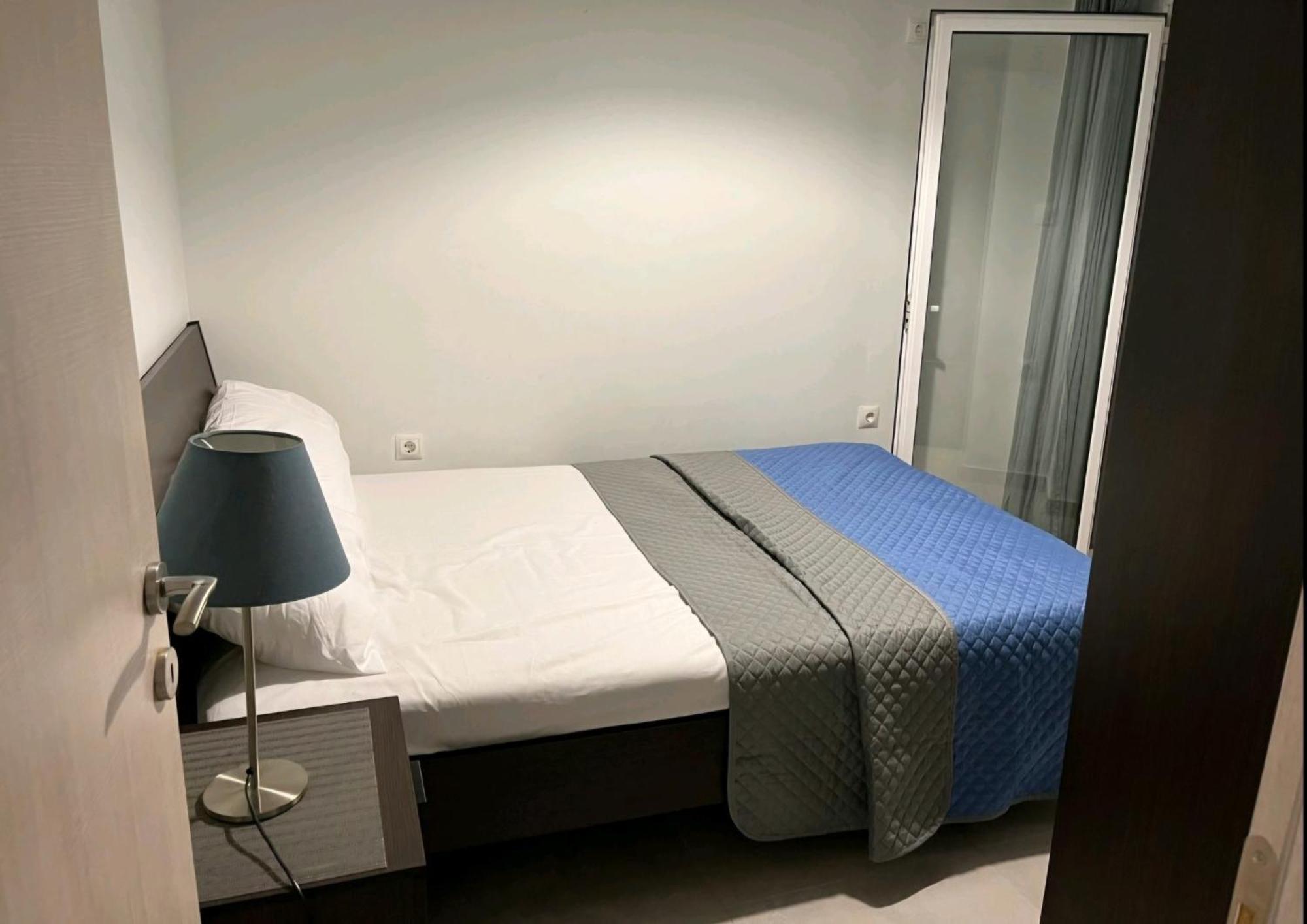 Cozy At King George Str Pagkrati Apartment